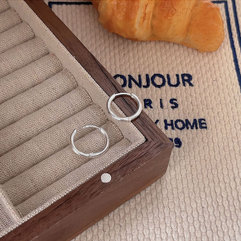 Mia Small Classic Hoop