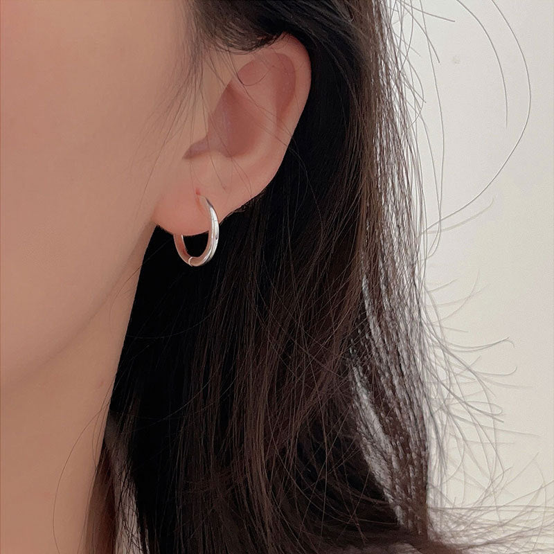 Mia Small Classic Hoop