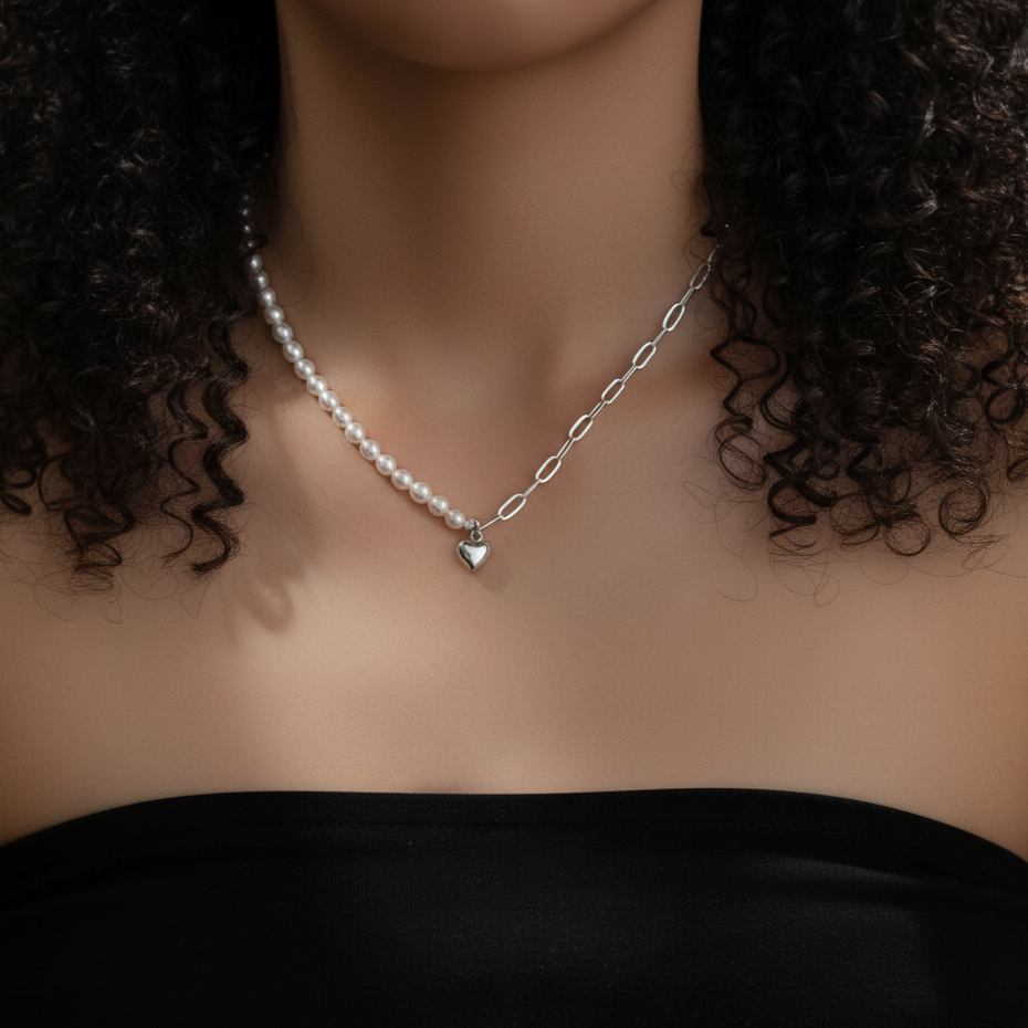 Amara Pearl-Silver Necklace